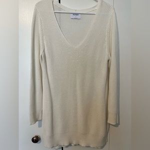 White oversize sweater, Old Navy brand
